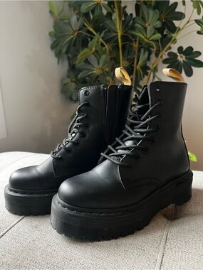 Dr. Martens VEGAN JADON II BOOT MONO PLATFORMS